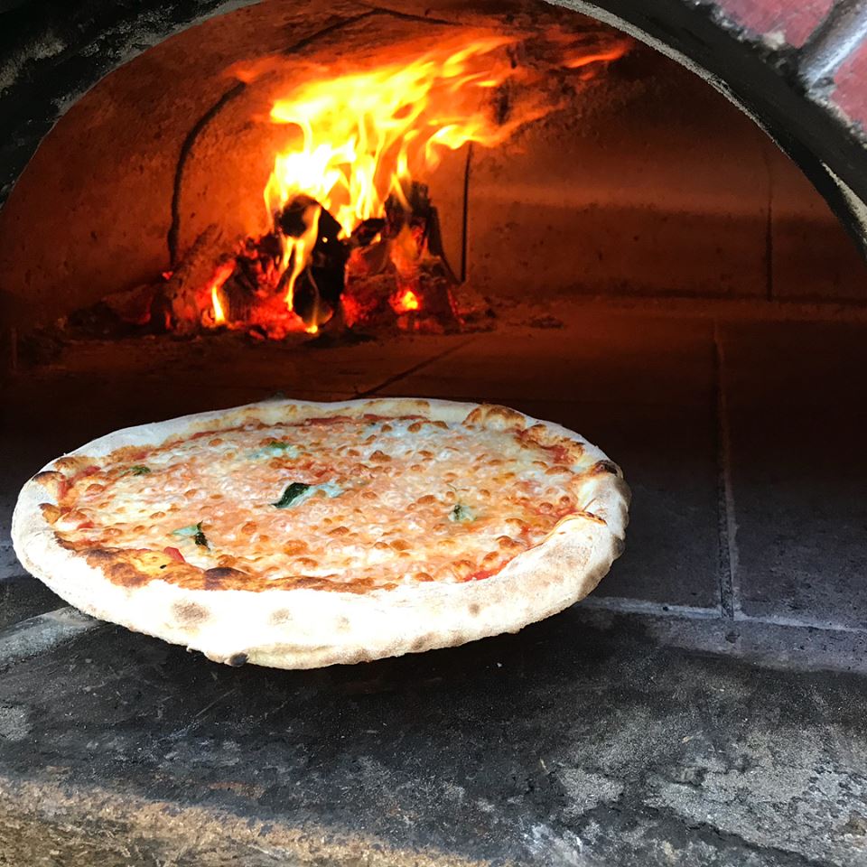 Woodfired pizza oven.jpg