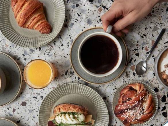 Take Away In Large Industrial Area with Undercover Seating Silverwater Sydney