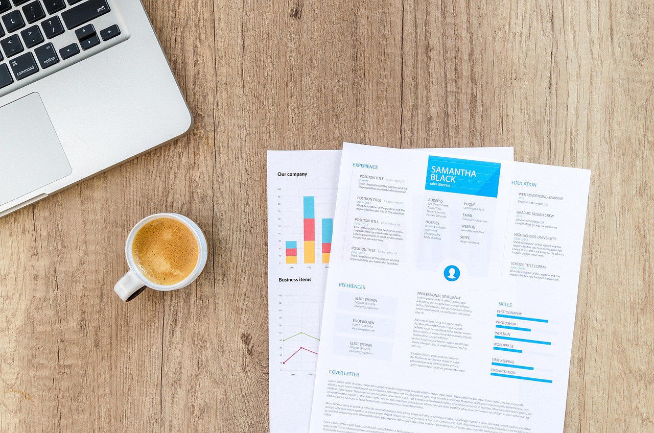 Business buyer reviewing due diligence documents and financial records when buying a business in Australia